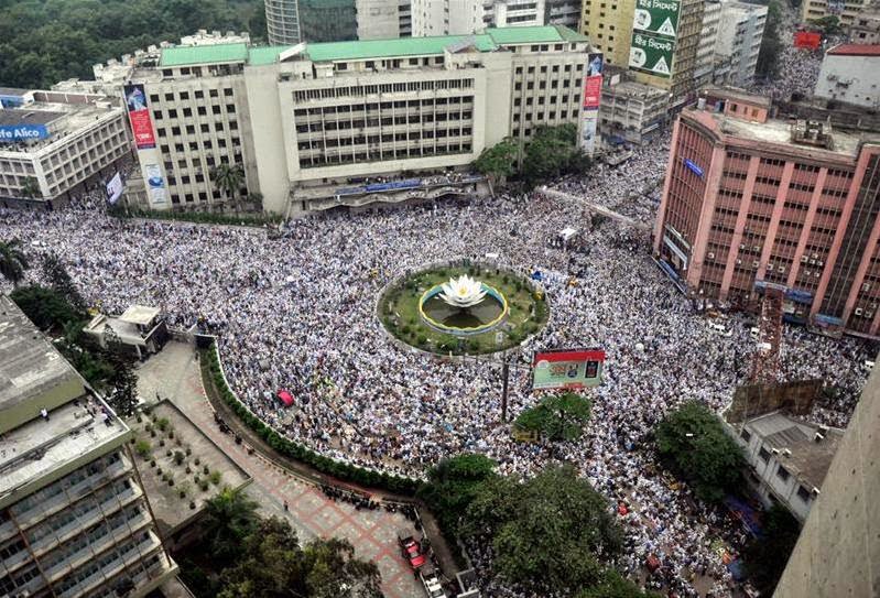 بنغلاديش : الإسلاميون يدعون للشهداء في ذكرى مجزرة 5 مايو2013 السادسة