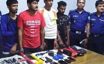 الشرطة البنجلاديشية تعتقل أربعة مواطنين هنود بحوزتهم أسلحة يشتبه بأنهم خططوا لشن هجمات