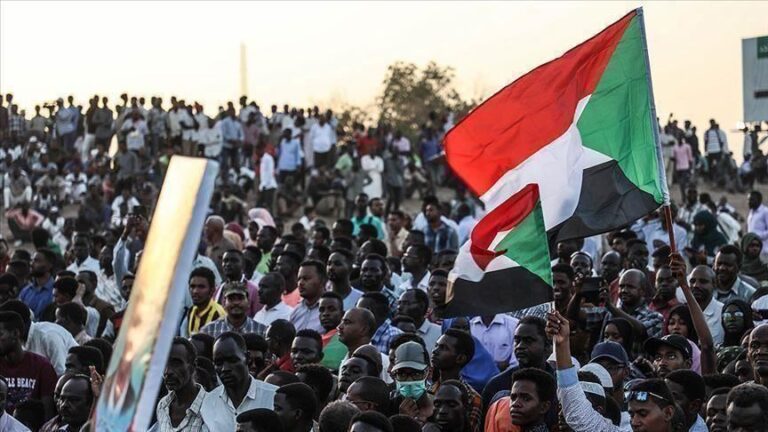 القارئ السوداني الشيخ نورين إلى رحمة الله